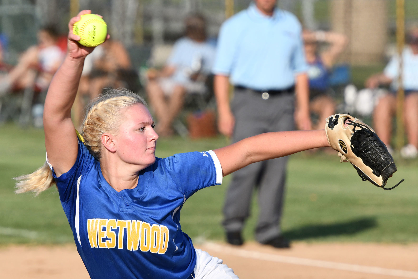 Westwood vs Gehlen Catholic regional softball